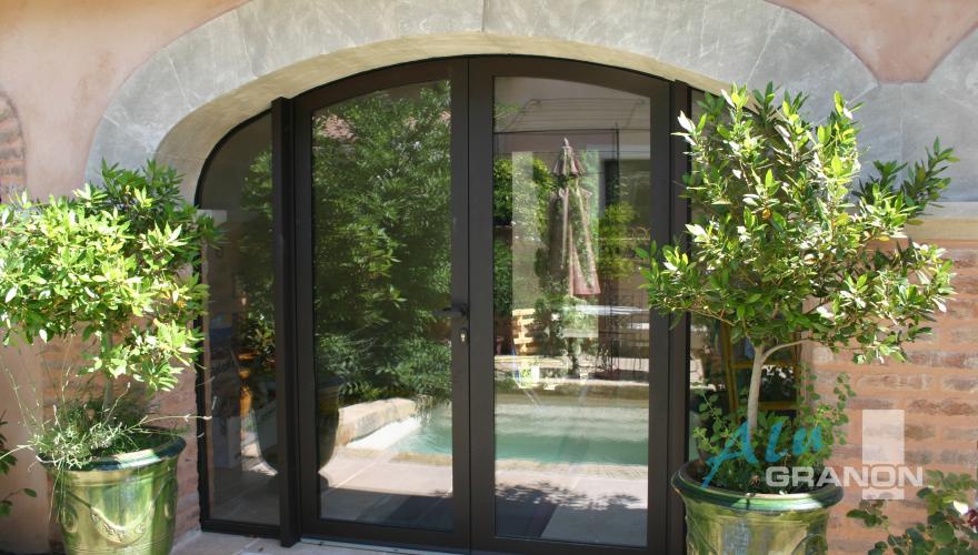 Fenêtres et portes cintrées